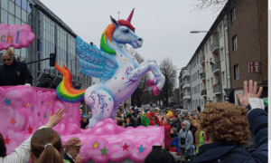 Zugwagen Blauer Drache, Leibgarde der Prinzessin, Fabelwesen Einhorn