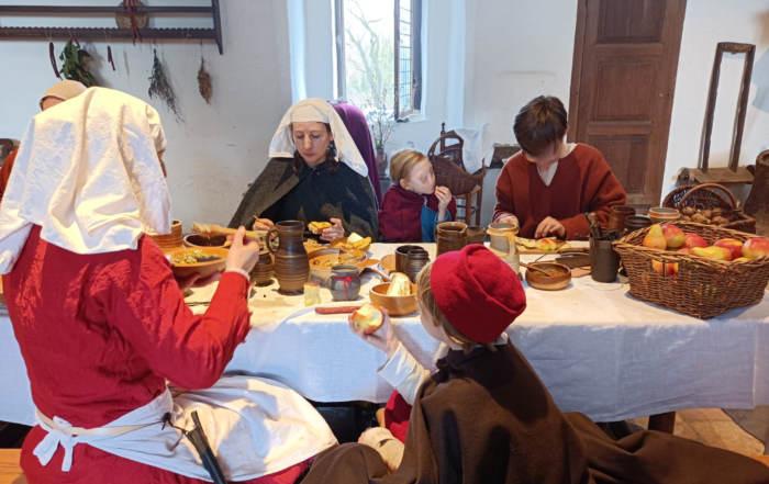 Familie bei der Mahlzeit