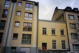 Oelschlägerstraße, zwei- und dreigeschossige Häuser